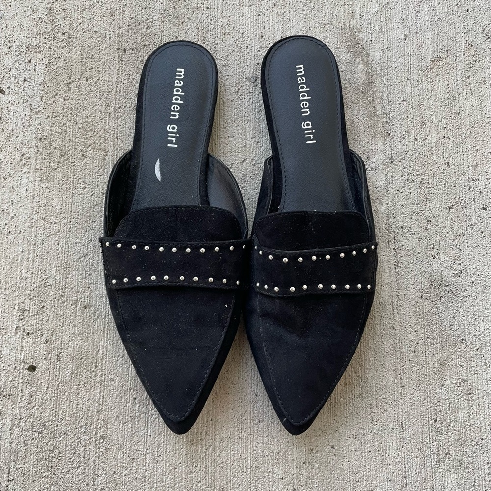 New MADDEN GIRL Mecca Studded Black Suede Mules Sz 7.5